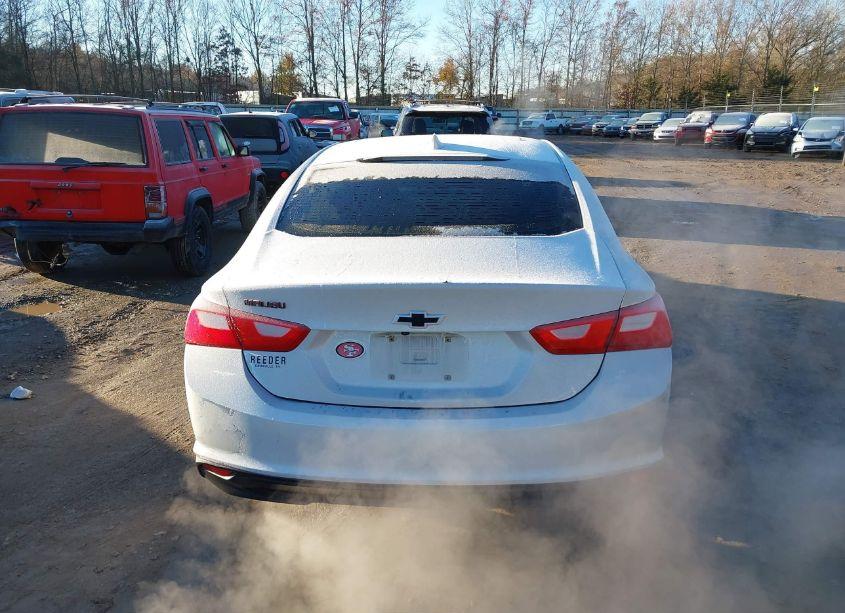 Photo 16 of 2018 Chevrolet Malibu LT (VIN 1G1ZD5STXJF162239)