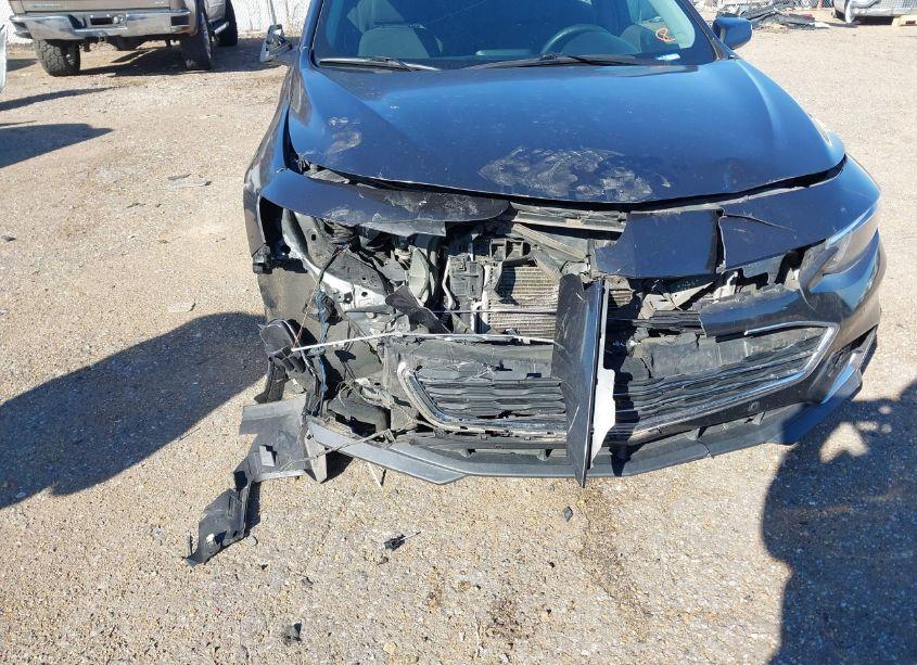 Photo 6 of 2018 Chevrolet Malibu LT (VIN 1G1ZD5STXJF165948)