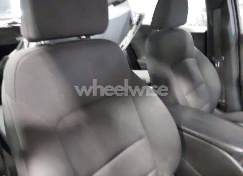 Photo 8 of 2018 Chevrolet Malibu LT (VIN 1G1ZD5STXJF171376)