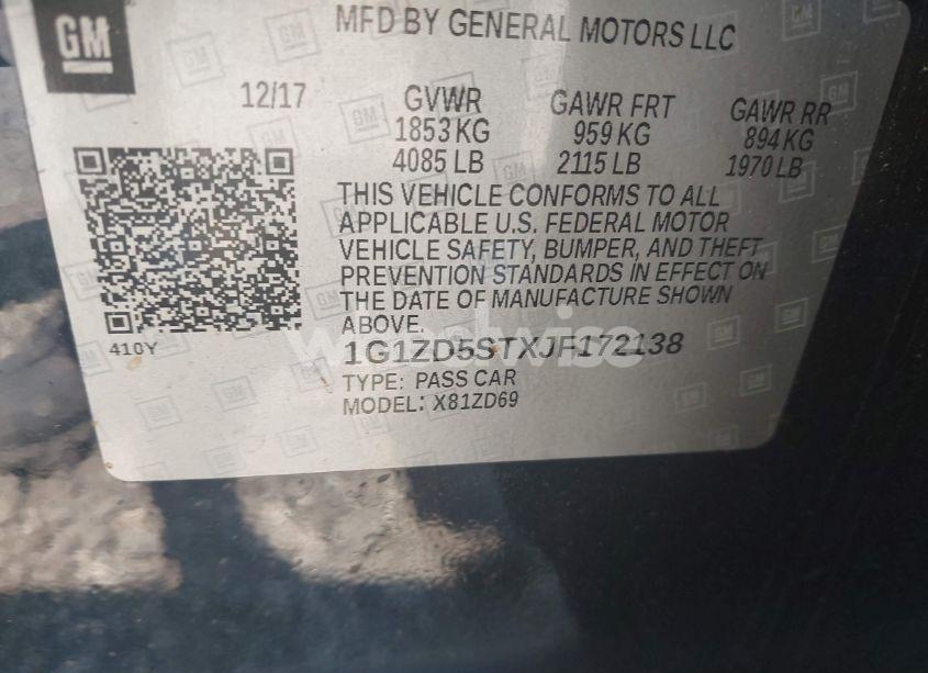 Photo 9 of 2018 Chevrolet Malibu LT (VIN 1G1ZD5STXJF172138)