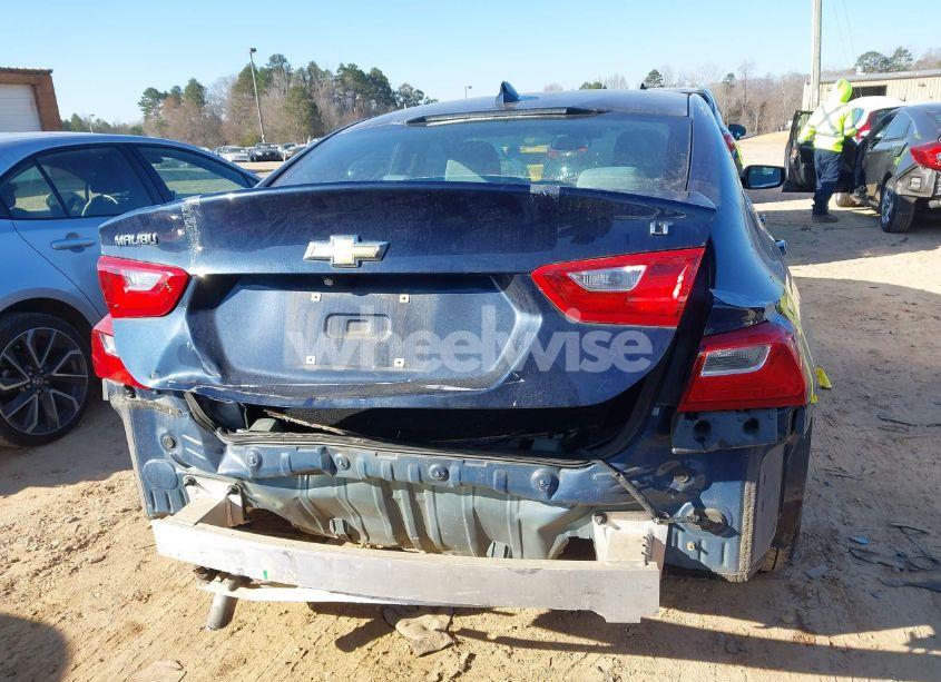 Photo 17 of 2018 Chevrolet Malibu LT (VIN 1G1ZD5STXJF187593)