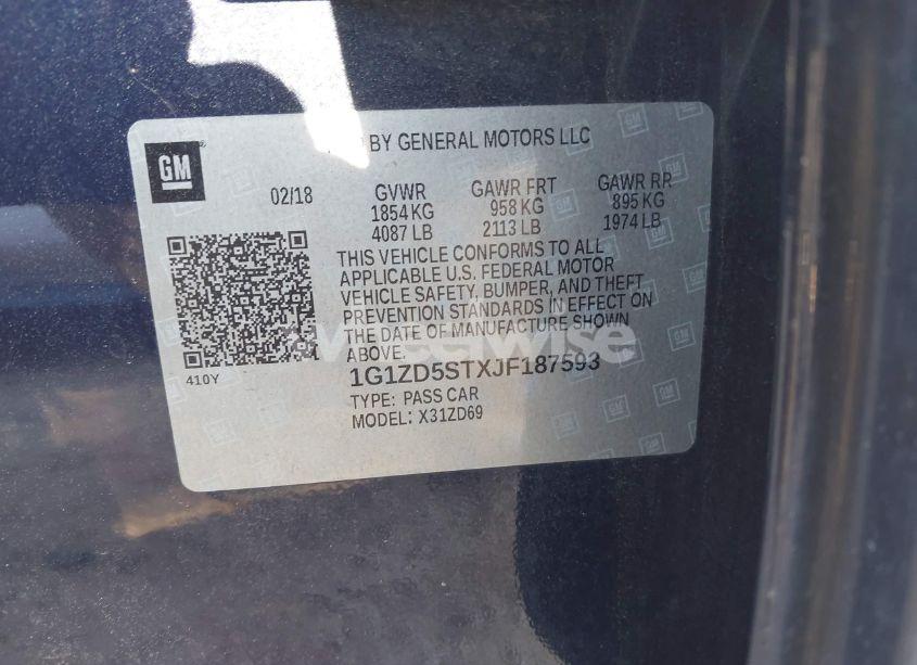 Photo 9 of 2018 Chevrolet Malibu LT (VIN 1G1ZD5STXJF187593)