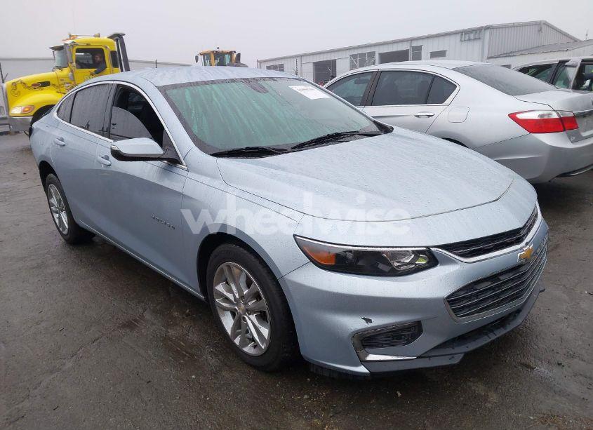 2018 Chevrolet Malibu LT (VIN 1G1ZD5STXJF193944) main photo