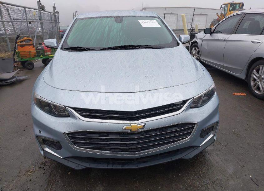 Photo 12 of 2018 Chevrolet Malibu LT (VIN 1G1ZD5STXJF193944)