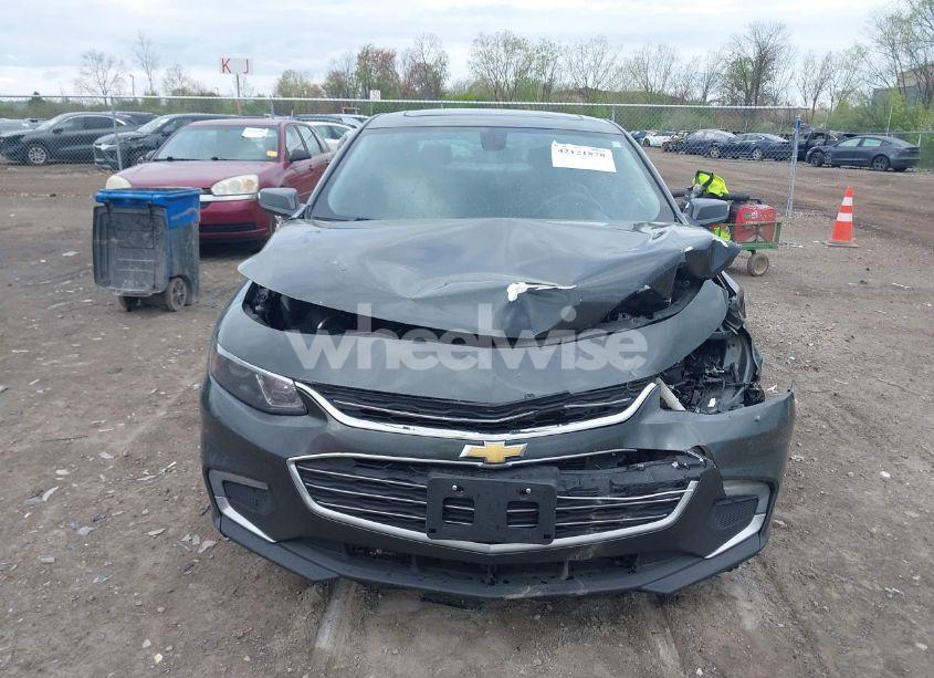 Photo 12 of 2018 Chevrolet Malibu LT (VIN 1G1ZD5STXJF200309)