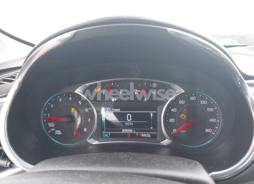 Photo 7 of 2018 Chevrolet Malibu LT (VIN 1G1ZD5STXJF200309)