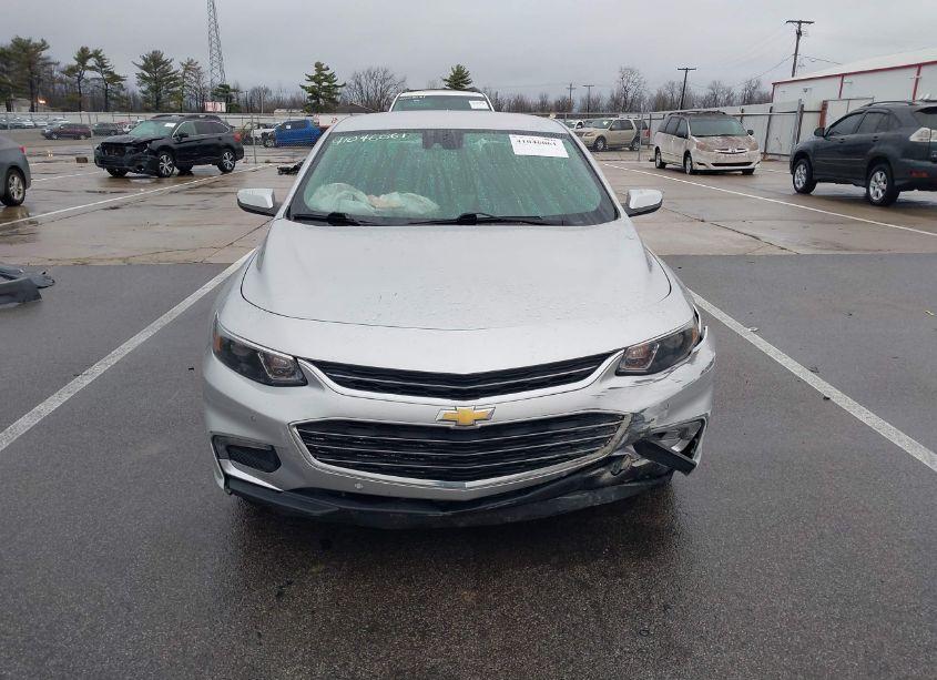 Photo 12 of 2018 Chevrolet Malibu LT (VIN 1G1ZD5STXJF202318)