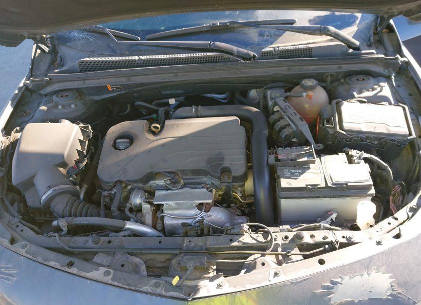 Photo 10 of 2018 Chevrolet Malibu LT (VIN 1G1ZD5STXJF216090)