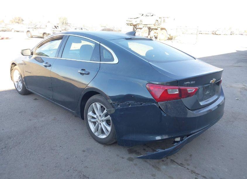 Photo 6 of 2018 Chevrolet Malibu LT (VIN 1G1ZD5STXJF216090)