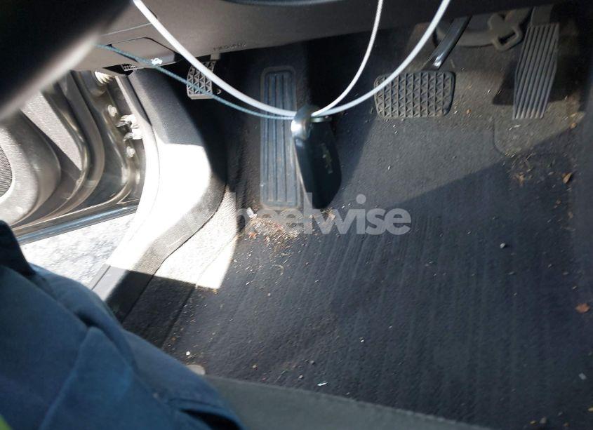 Photo 11 of 2018 Chevrolet Malibu LT (VIN 1G1ZD5STXJF229423)