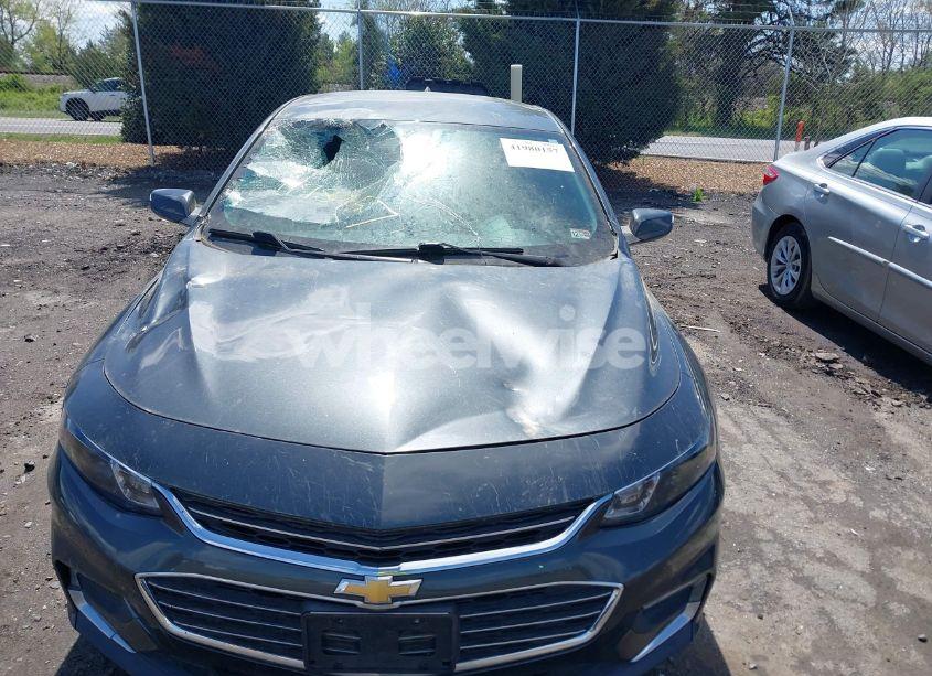 Photo 12 of 2018 Chevrolet Malibu LT (VIN 1G1ZD5STXJF229423)