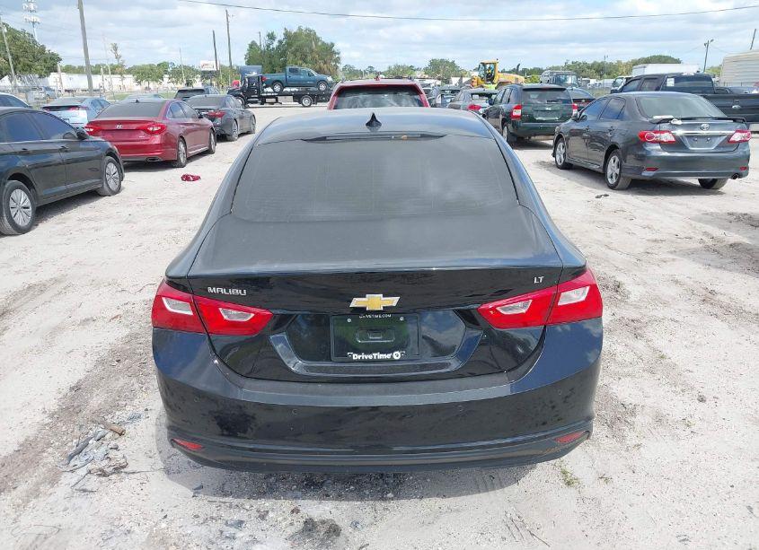 Photo 16 of 2018 Chevrolet Malibu LT (VIN 1G1ZD5STXJF230703)