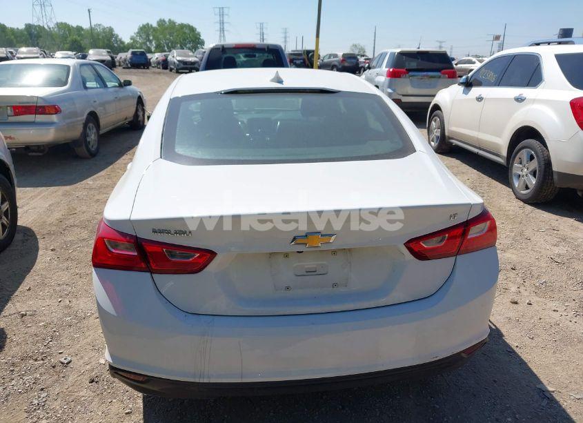 Photo 16 of 2018 Chevrolet Malibu LT (VIN 1G1ZD5STXJF238056)