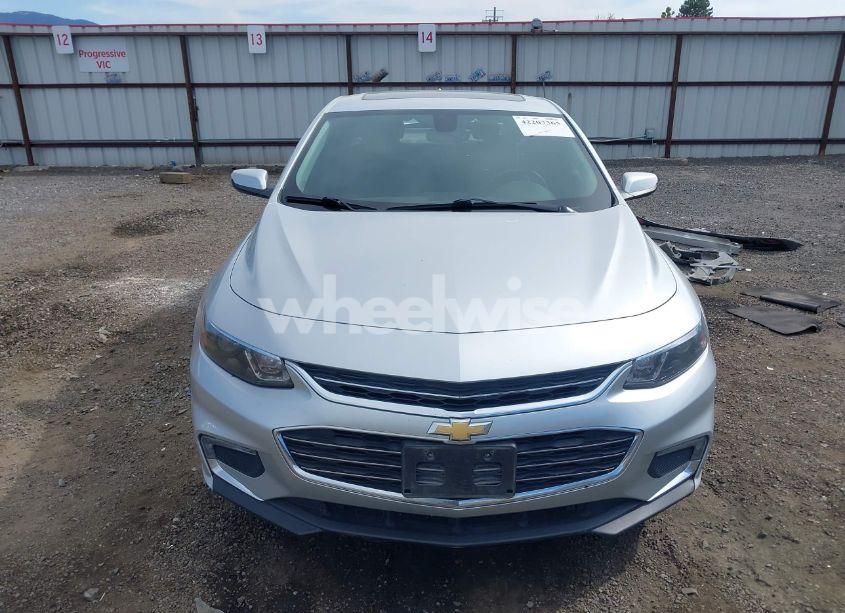 Photo 13 of 2018 Chevrolet Malibu LT (VIN 1G1ZD5STXJF238154)