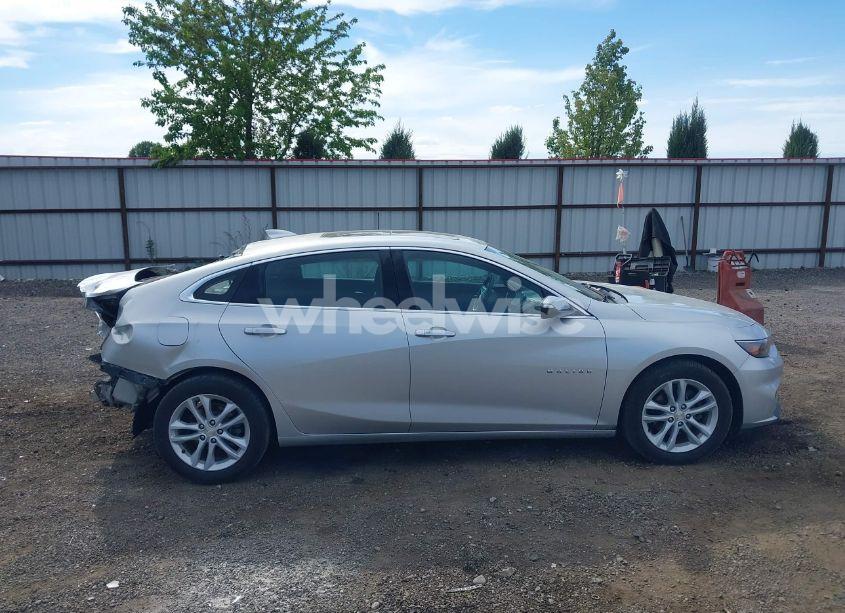 Photo 14 of 2018 Chevrolet Malibu LT (VIN 1G1ZD5STXJF238154)
