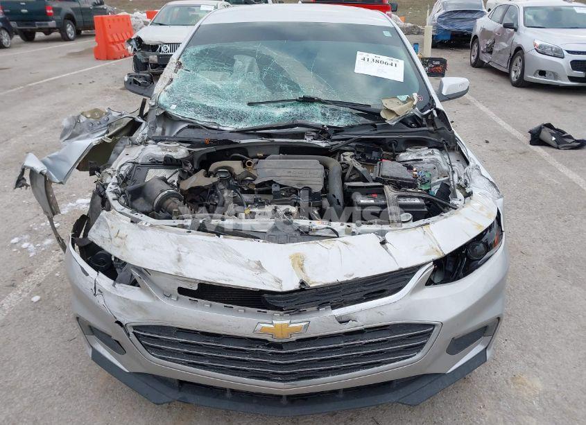 Photo 6 of 2018 Chevrolet Malibu LT (VIN 1G1ZD5STXJF264317)