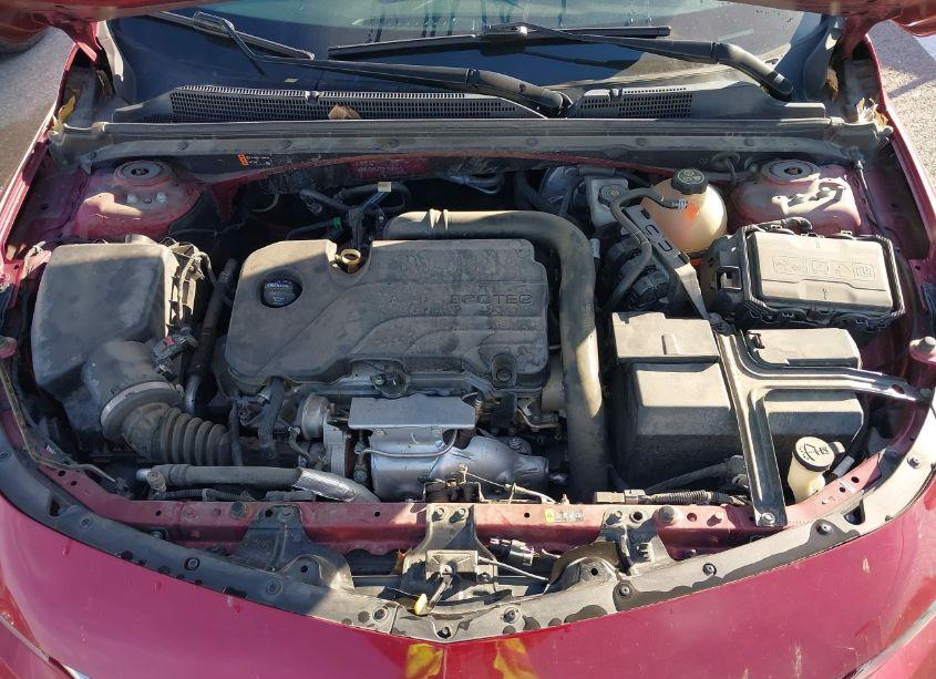 Photo 10 of 2018 Chevrolet Malibu LT (VIN 1G1ZD5STXJF268917)