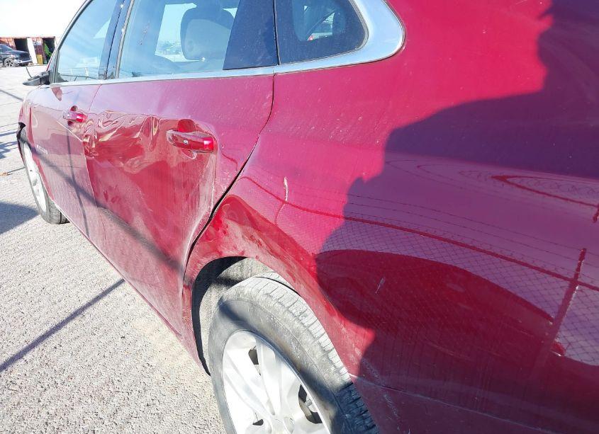 Photo 12 of 2018 Chevrolet Malibu LT (VIN 1G1ZD5STXJF268917)