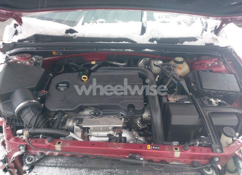 Photo 10 of 2018 Chevrolet Malibu LT (VIN 1G1ZD5STXJF281800)