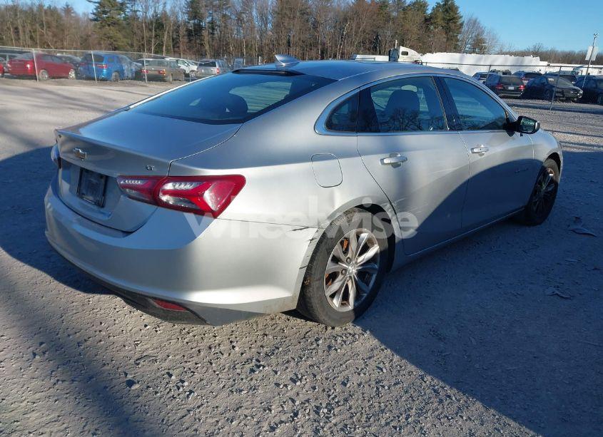 Photo 4 of 2019 Chevrolet Malibu LT (VIN 1G1ZD5STXKF107386)
