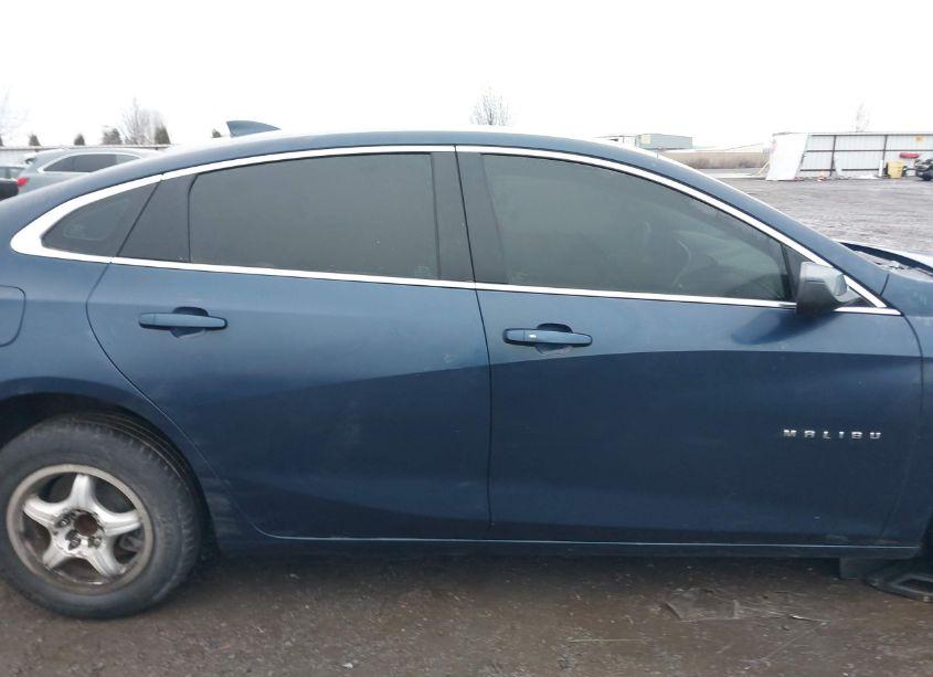 Photo 14 of 2019 Chevrolet Malibu LT (VIN 1G1ZD5STXKF107422)