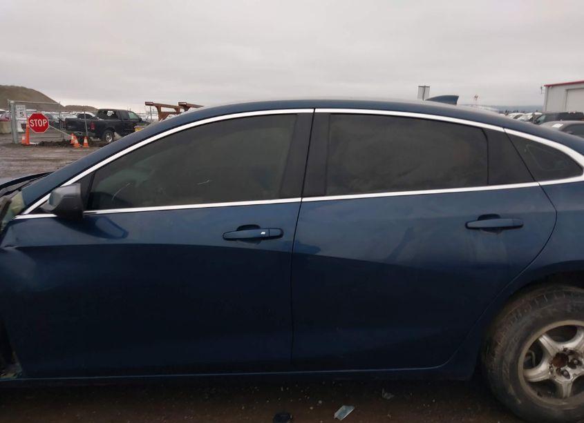 Photo 15 of 2019 Chevrolet Malibu LT (VIN 1G1ZD5STXKF107422)