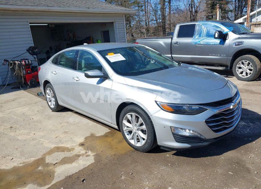 2019 Chevrolet Malibu LT (VIN 1G1ZD5STXKF108408) main photo