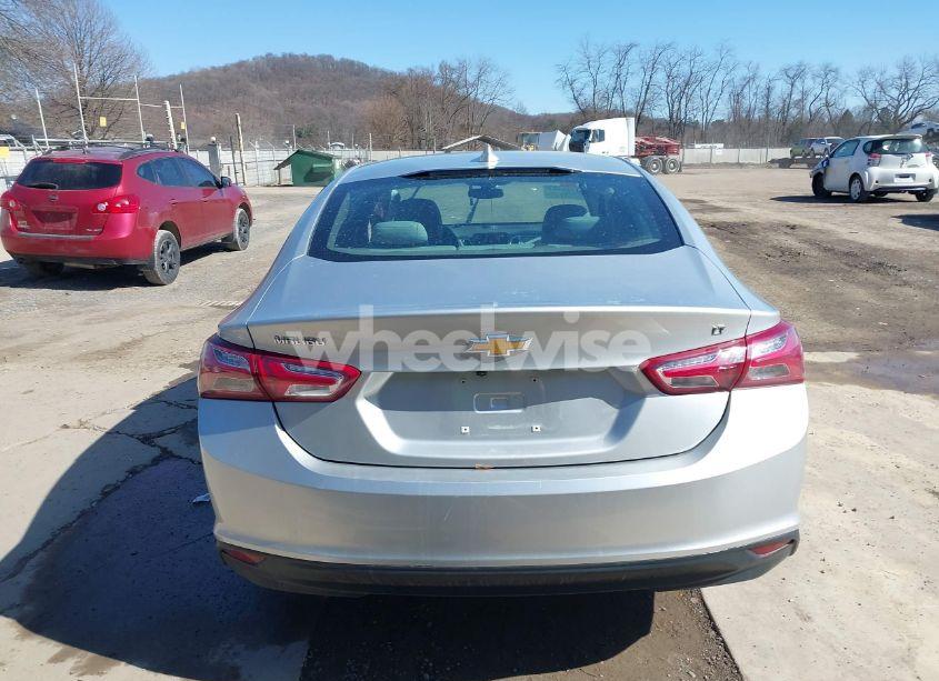 Photo 17 of 2019 Chevrolet Malibu LT (VIN 1G1ZD5STXKF108408)