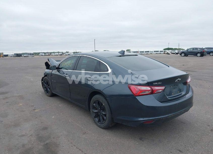Photo 3 of 2019 Chevrolet Malibu LT (VIN 1G1ZD5STXKF136256)