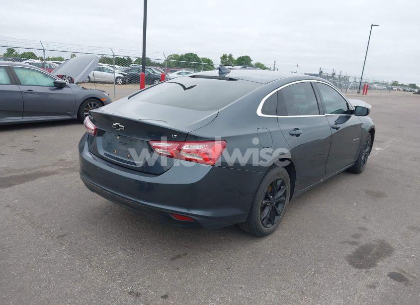 Photo 4 of 2019 Chevrolet Malibu LT (VIN 1G1ZD5STXKF136256)