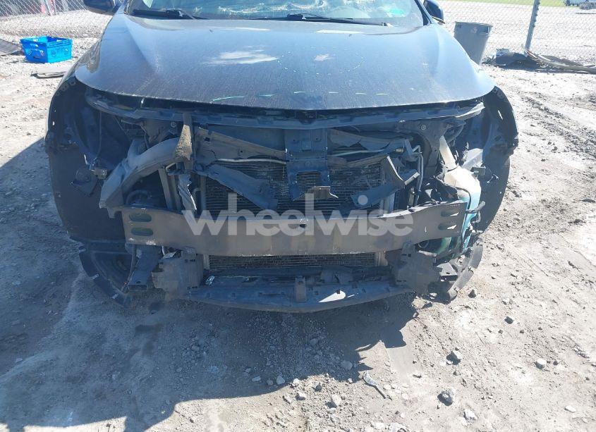 Photo 6 of 2019 Chevrolet Malibu LT (VIN 1G1ZD5STXKF138220)