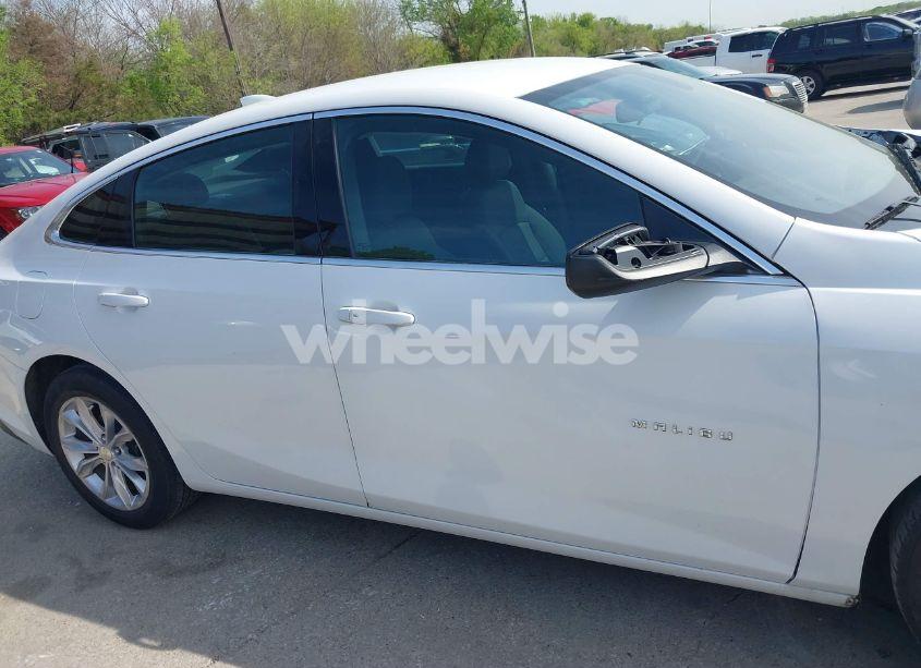 Photo 13 of 2019 Chevrolet Malibu LT (VIN 1G1ZD5STXKF146723)