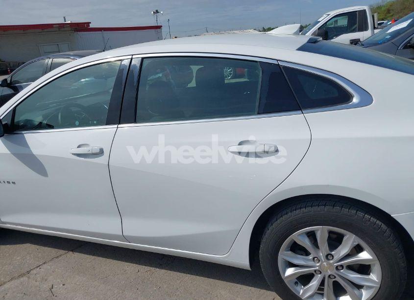 Photo 14 of 2019 Chevrolet Malibu LT (VIN 1G1ZD5STXKF146723)