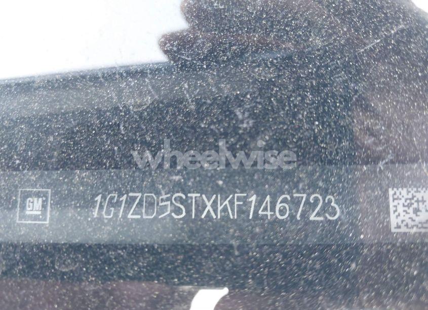 Photo 9 of 2019 Chevrolet Malibu LT (VIN 1G1ZD5STXKF146723)