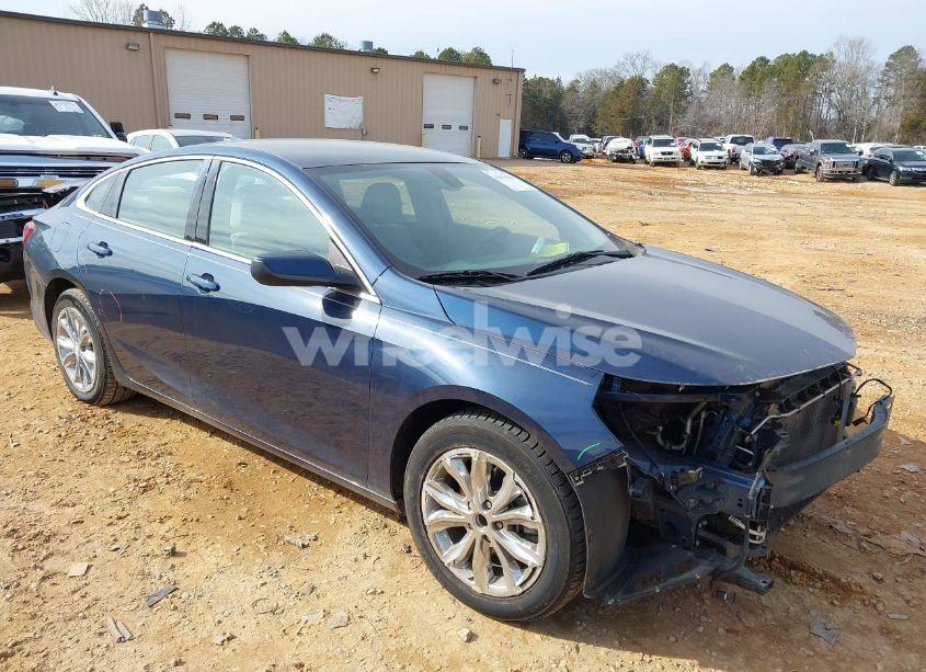 2019 Chevrolet Malibu LT (VIN 1G1ZD5STXKF153137) main photo