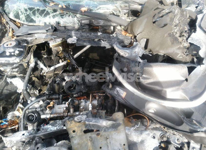 Photo 10 of 2019 Chevrolet Malibu LT (VIN 1G1ZD5STXKF162579)