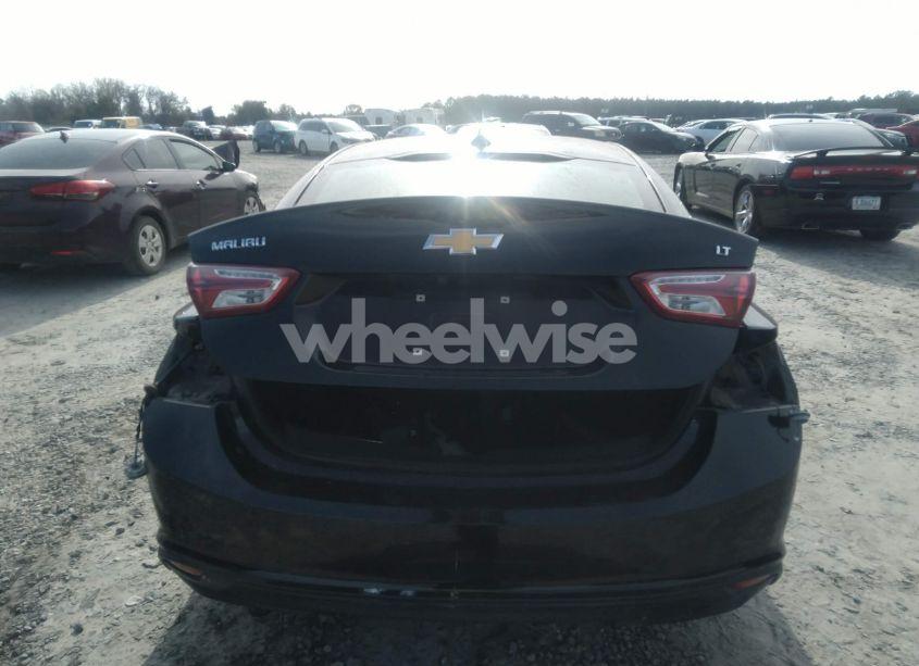 Photo 15 of 2019 Chevrolet Malibu LT (VIN 1G1ZD5STXKF162579)