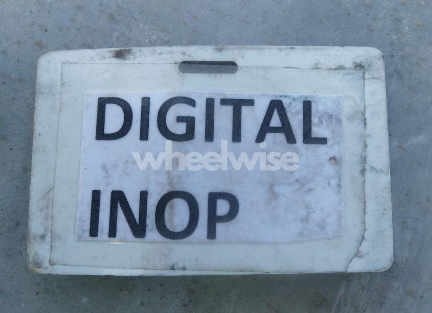 Photo 7 of 2019 Chevrolet Malibu LT (VIN 1G1ZD5STXKF162579)