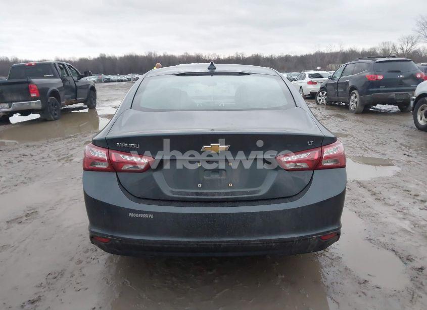 Photo 16 of 2019 Chevrolet Malibu LT (VIN 1G1ZD5STXKF162811)