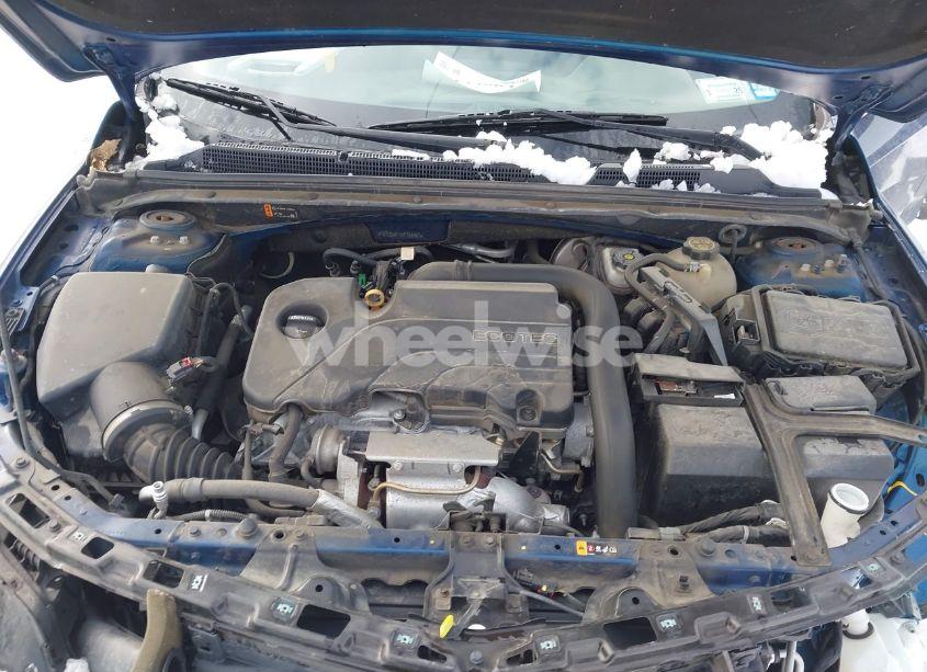 Photo 10 of 2019 Chevrolet Malibu LT (VIN 1G1ZD5STXKF168561)