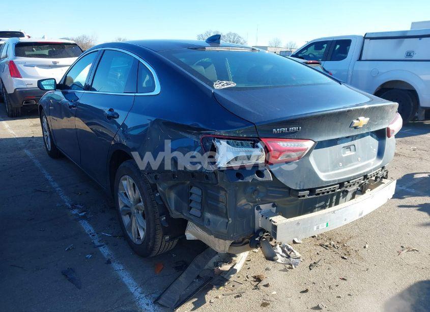 Photo 3 of 2019 Chevrolet Malibu LT (VIN 1G1ZD5STXKF177776)