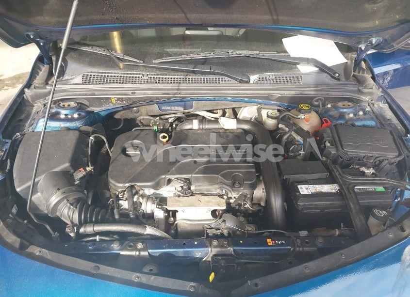 Photo 10 of 2019 Chevrolet Malibu LT (VIN 1G1ZD5STXKF193783)