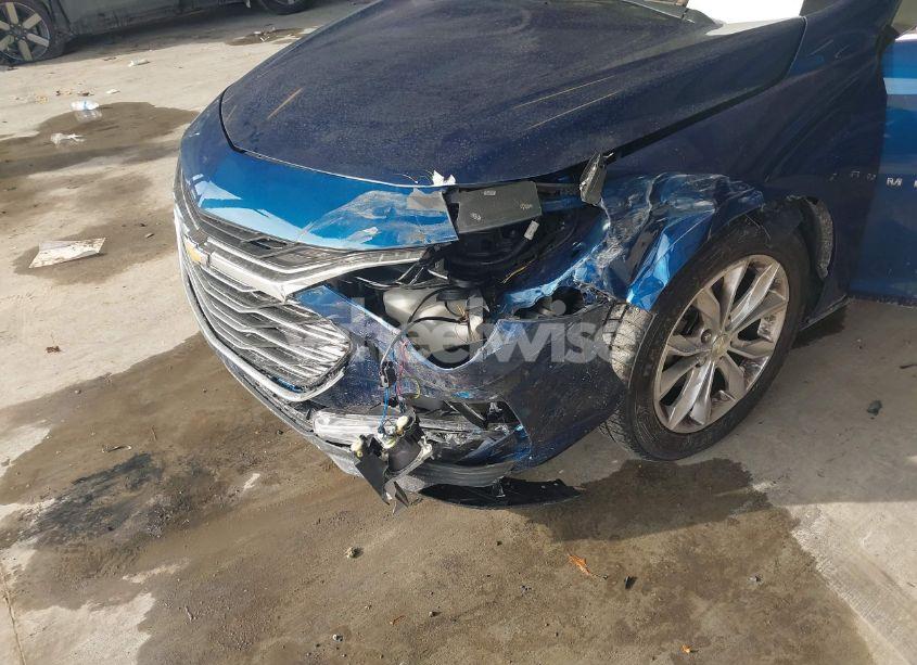 Photo 6 of 2019 Chevrolet Malibu LT (VIN 1G1ZD5STXKF193783)