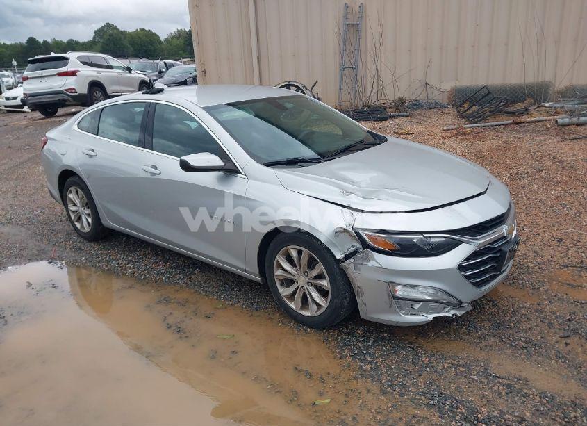 2020 Chevrolet Malibu FWD LT (VIN 1G1ZD5STXLF000274) main photo