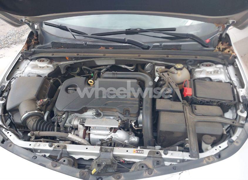 Photo 10 of 2020 Chevrolet Malibu FWD LT (VIN 1G1ZD5STXLF000274)