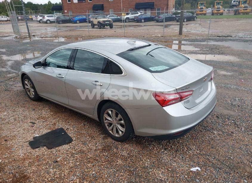 Photo 3 of 2020 Chevrolet Malibu FWD LT (VIN 1G1ZD5STXLF000274)