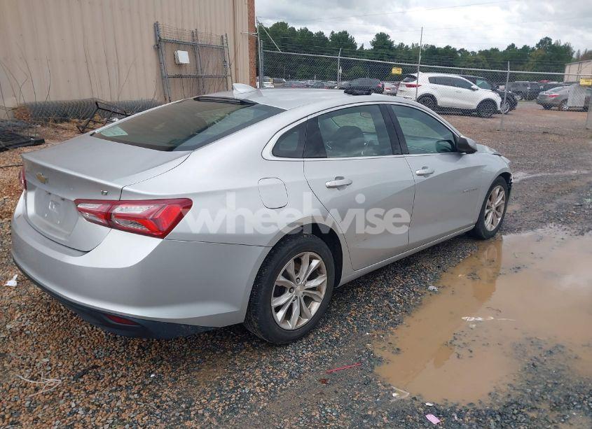 Photo 4 of 2020 Chevrolet Malibu FWD LT (VIN 1G1ZD5STXLF000274)