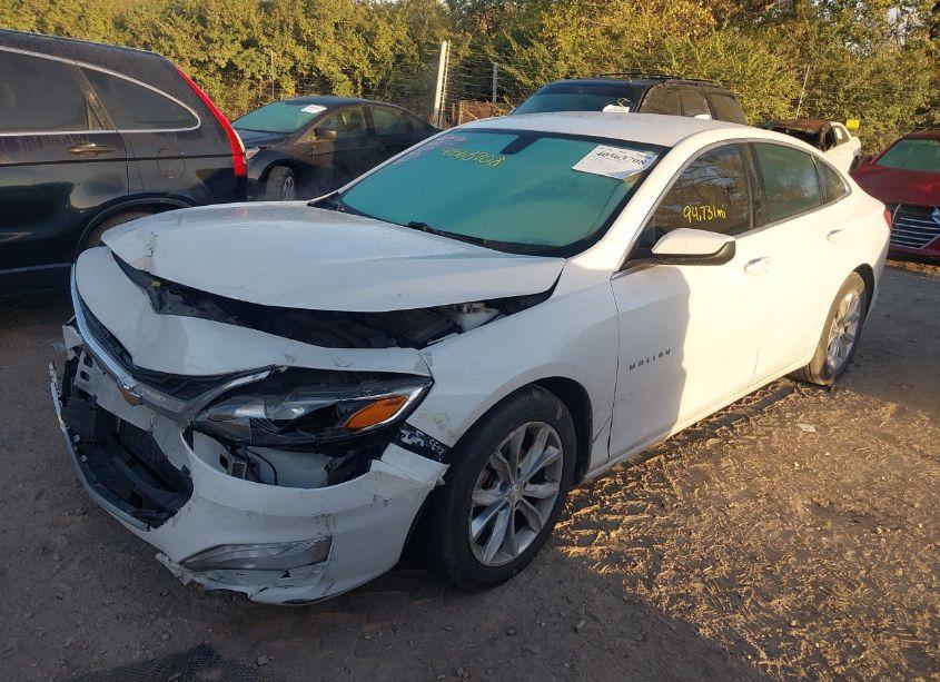 Photo 2 of 2020 Chevrolet Malibu FWD LT (VIN 1G1ZD5STXLF010688)