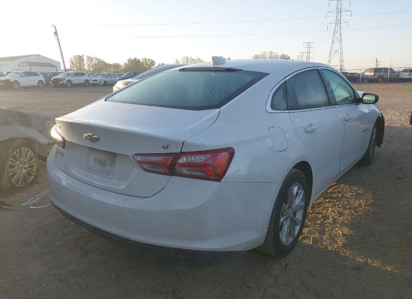 Photo 4 of 2020 Chevrolet Malibu FWD LT (VIN 1G1ZD5STXLF010688)