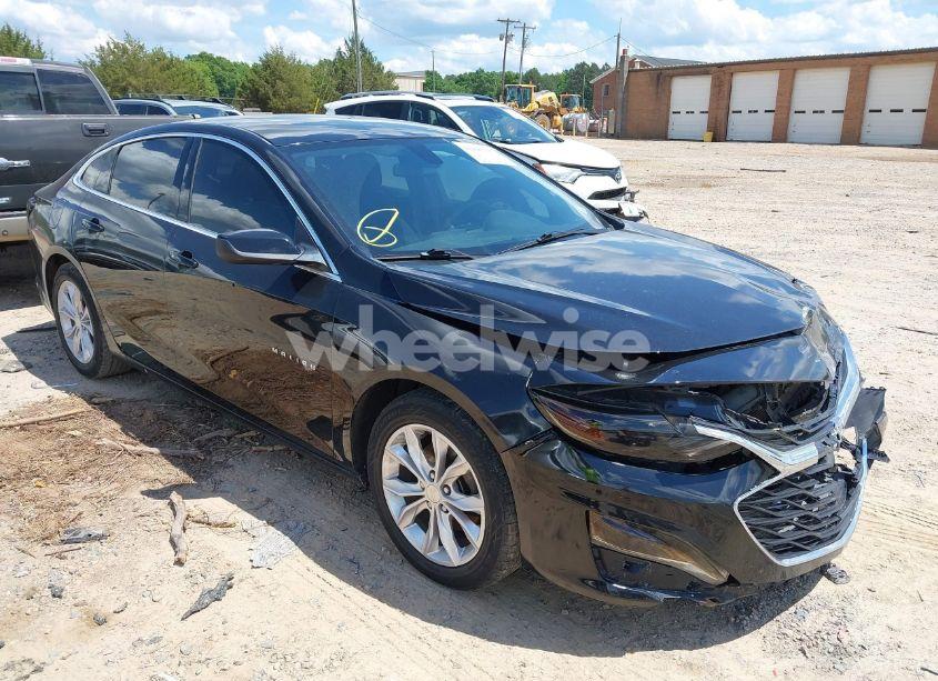 2020 Chevrolet Malibu FWD LT (VIN 1G1ZD5STXLF011419) main photo